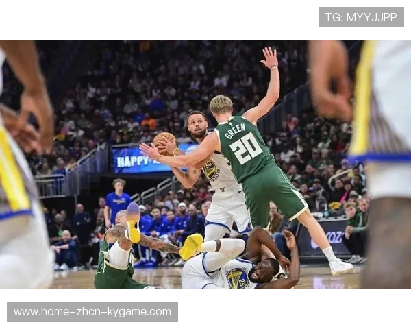 库里顶住防守完成远投，勇士在关键时刻把握机会